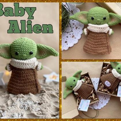 Green Baby Alien Mandalorian Child Star Wars Baby..
