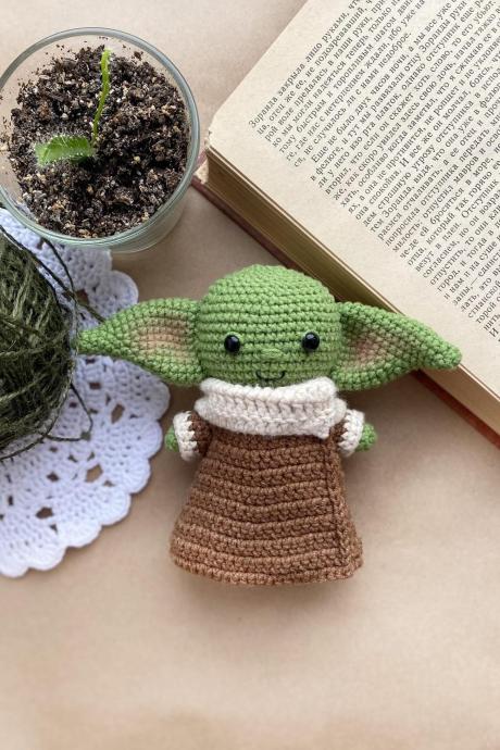 PATTERN Crochet baby alien doll Baby alien plush Amigurumi plush pattern Mandalorian child Star wars toy Kawaii crochet gift Summer crochet